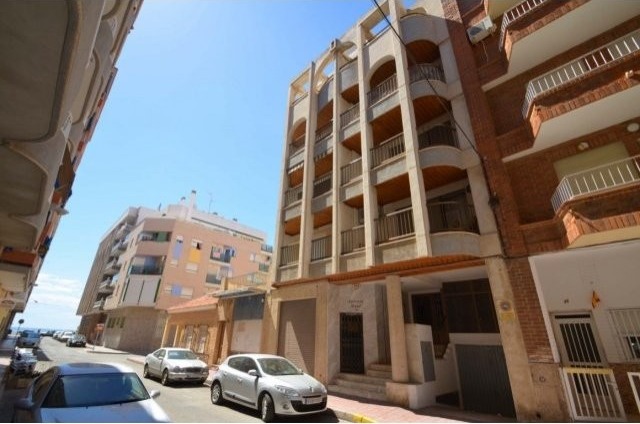3 Bedroom First Floor Apartment In..