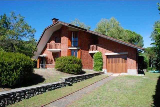3 bedroom Villa For Sale: Lesa, IT - 2