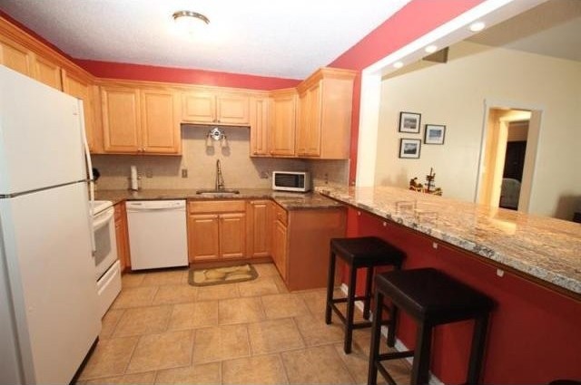 2 bedroom Condominium For Sale: Somers.. - 2