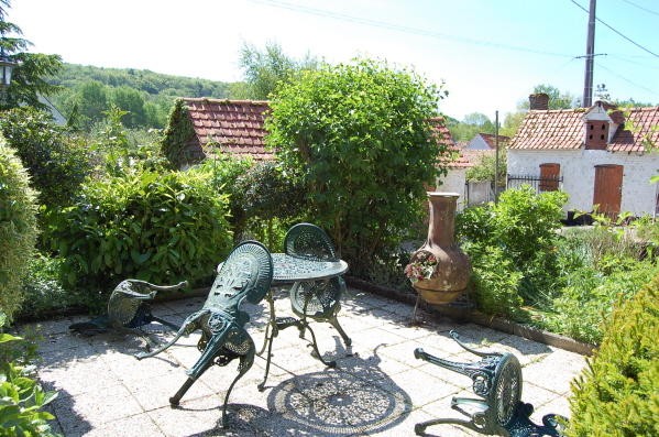3 Bedroom Farm House For Sale - 2