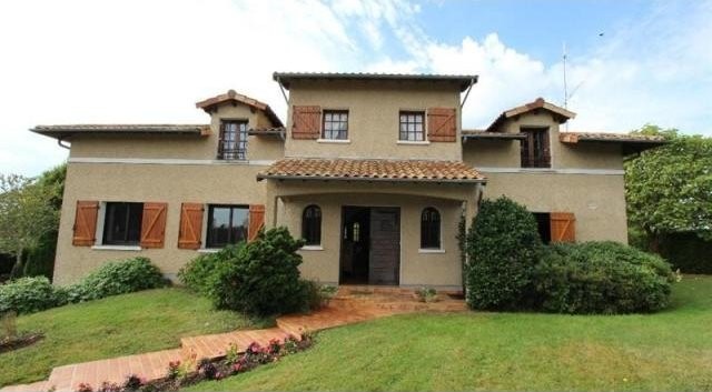 4 bedroom House For Sale: 87700 AIXE..