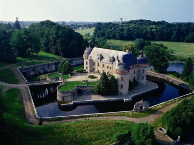 6 bedroom Castle For Sale: 87000 LIMOGES