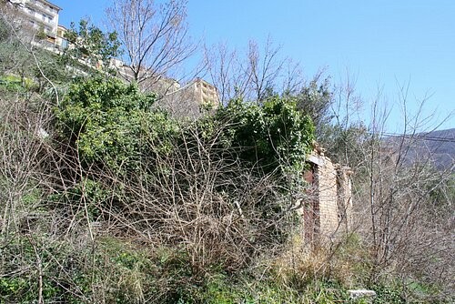 Land with a small ruin in a beautiful.. - 2
