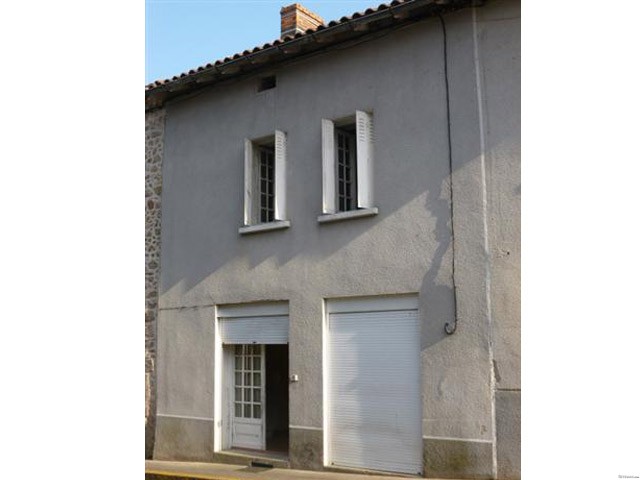 Village House, 2 Beds, Detached Garden..