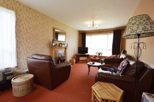 2 Bed Flat/Apartment To Let in.. - 2