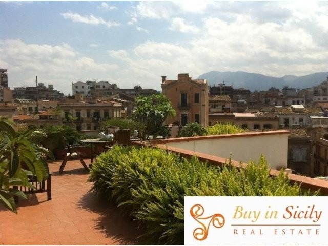 2 bedroom Apartment For Sale: Via..