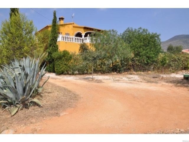 5 Bedrooms - Villa - Alicante - For Sale