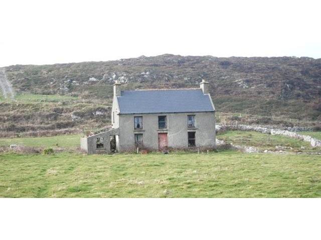 2 bedroom Farm House For Sale:..