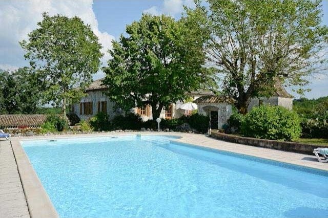 A Handsome Country Property Set Within.. - 2