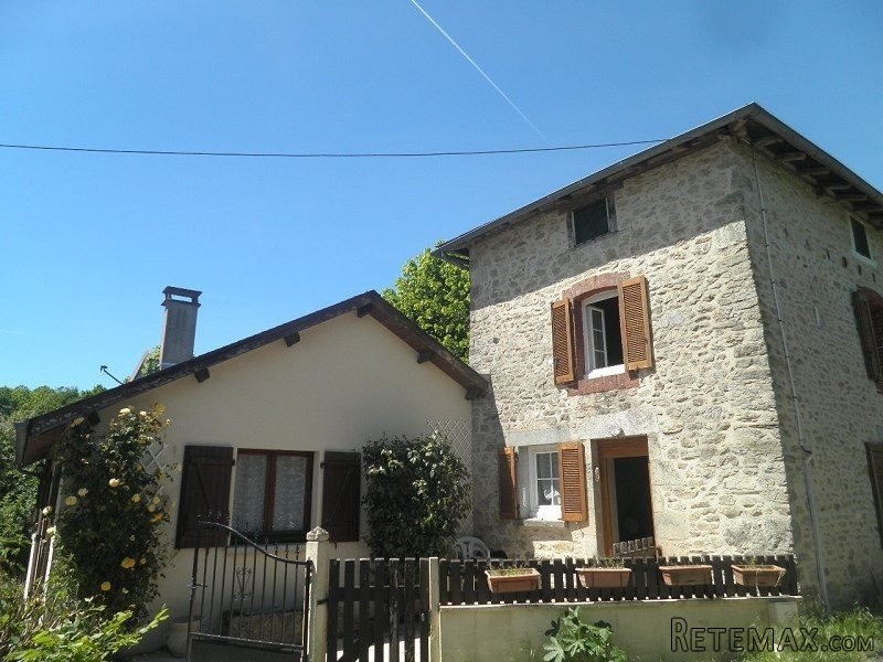 Superb Detached Rural House