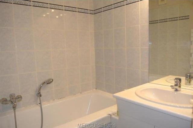 2 bedroom Flat For Sale: 92120 MONTROUGE - 2