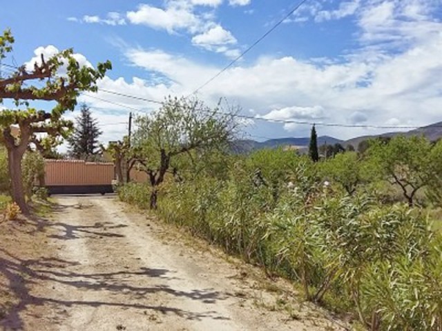 4 Bed Villa with pool for sale in.. - 2