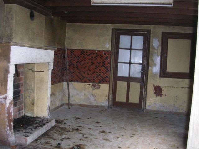 Group of houses to renovate and.. - 2