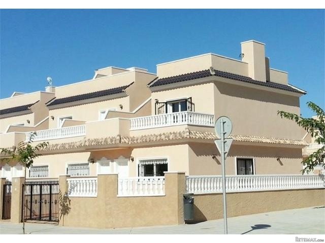 3 bedroom Town House For Sale:..