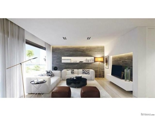 5 bedroom Villa For Sale: Frontline.. - 2