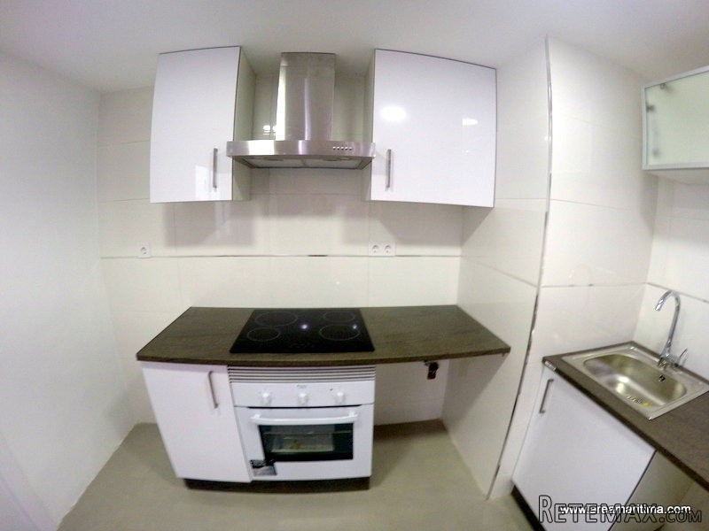 Remodel and very bright flat for sale..