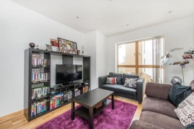 2 bed flat to rent