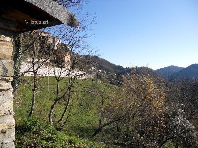 Country/farmhouse - For Sale - North of..