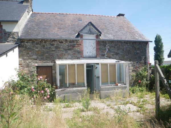 Rural House, Good Hamlet Location