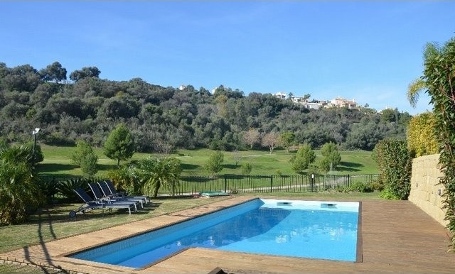 5 Bedrooms - Villa - Malaga - For Sale