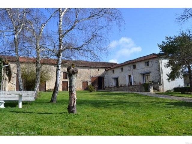 5 bedroom renovated stone house - Close..