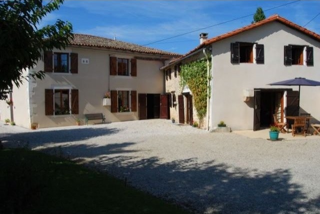 Beautifully Presented 4 Bed House, Gite..