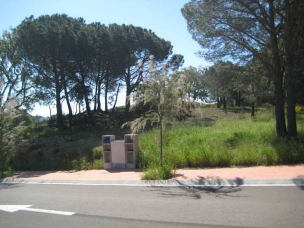 PLOT FOR SALE IN CALELLA - 2