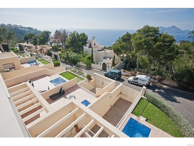 Terraced house with sea views in Puerto..