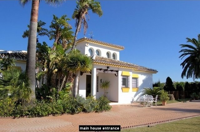 Villa - Outstanding well producing farm..