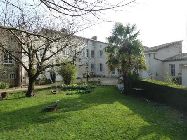 4 bedroom Character For Sale: 79260..