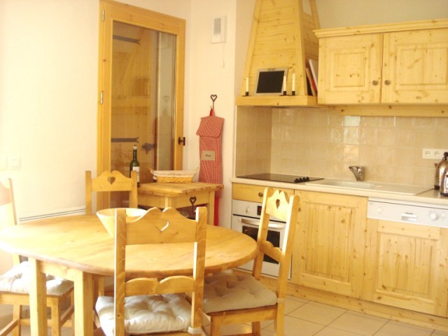 An excellent 3 bed apartment, with a.. - 2