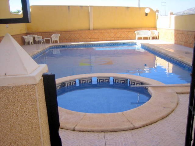 2 BEDROOM PENTHOUSE APARTMENT IN.. - 2
