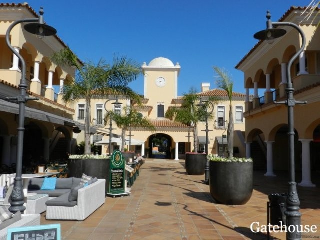 Quinta Shopping Plaza Algarve 2 Bed..