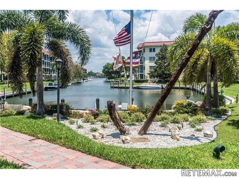 2 bedroom Town House For Sale: 1350 N..