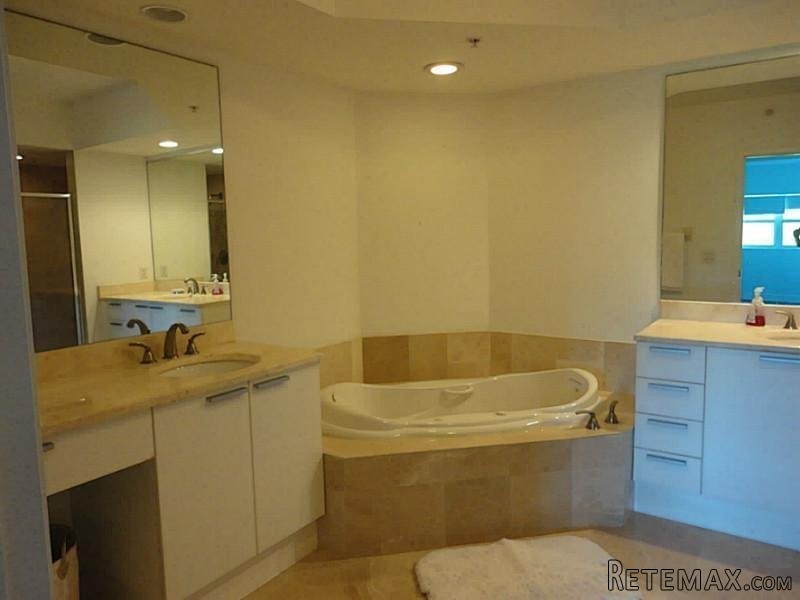 14951 Royal Oaks, Unit 409-2, North.. - 2