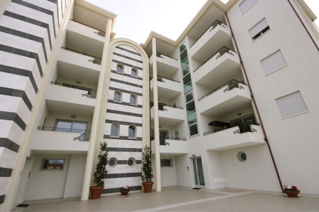 2 Bedrooms - Apartment - For Sale