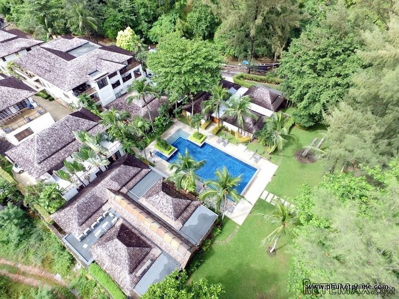 Beachfront 2-Bedroom Apartment - 1482 :..