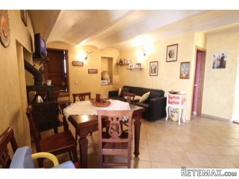 1 Bedroom - Apartment - For Sale - 2