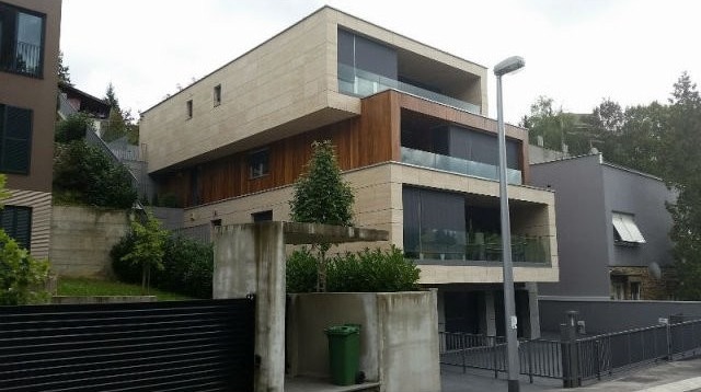 2 bedroom Apartment For Sale: Zagreb..