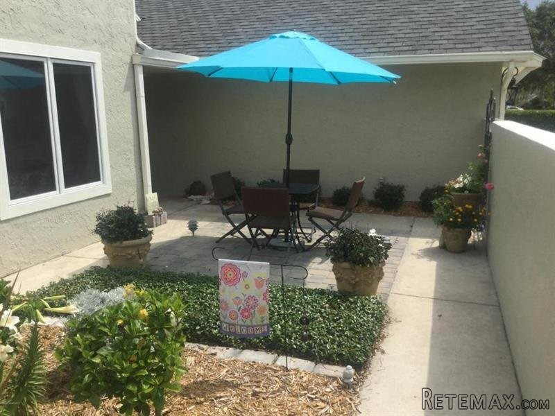 4 bedroom Detached House For Sale: 675.. - 2