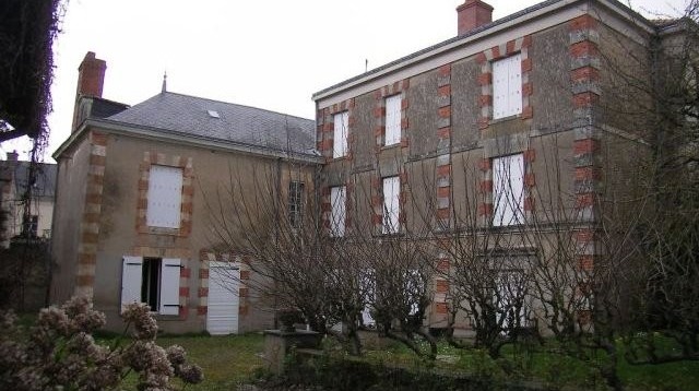 Maison de Maitre with Income Potential - 2