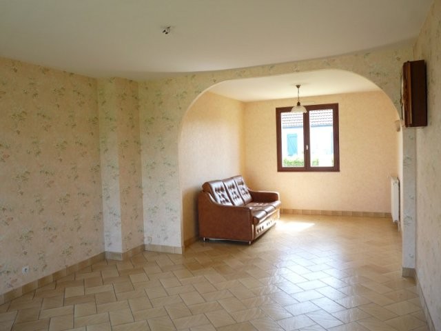 Nice Residential French House - 2