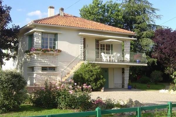 Villeneuve de Duras (47) - Attractive..