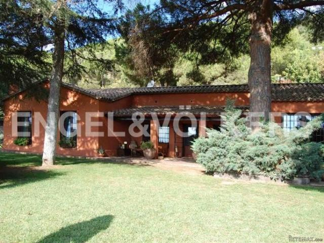 5.800 sqm deliciously Mediterranean... - 2