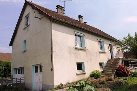 Large Village House with Garage