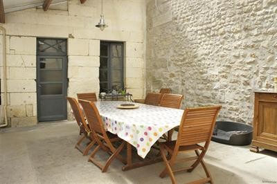 Manor 12 Rooms