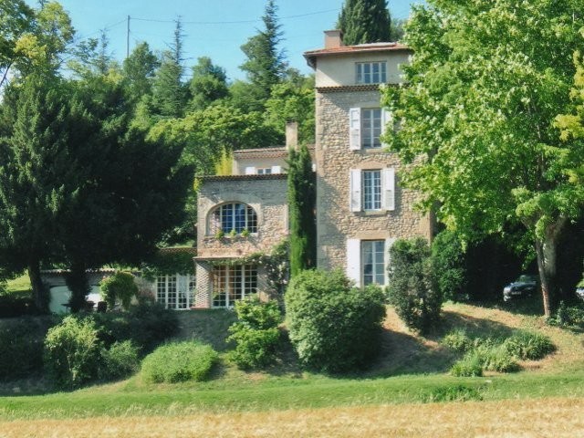 Maison Tres Caracteristique Sur 1,7 Ha...