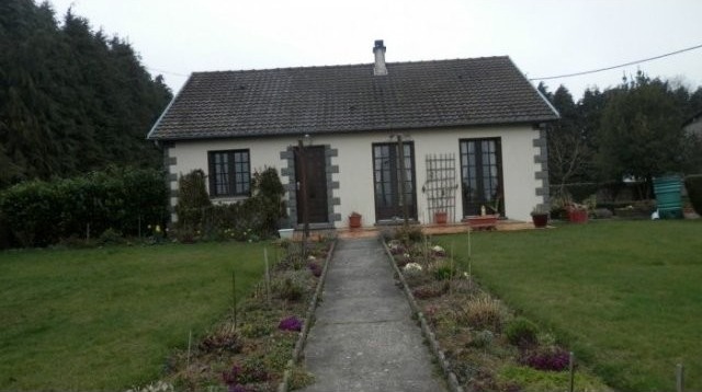 Pavillion Sur 17674m2 Montbertrand..