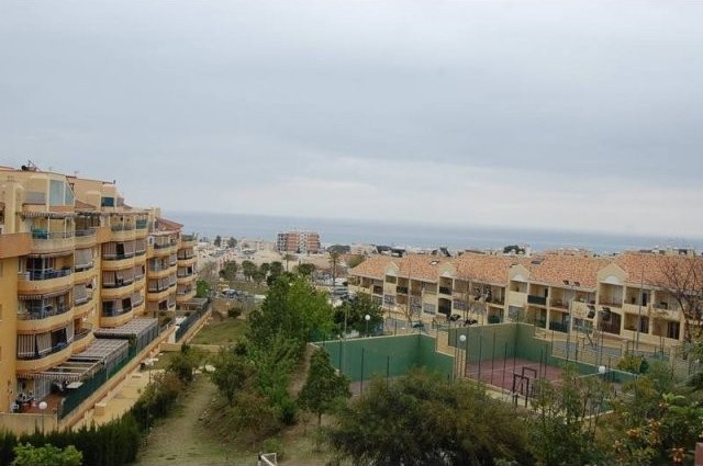 2 Bed Apartment for sale in Torremolinos