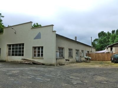 Commercial Premises With Accomadation